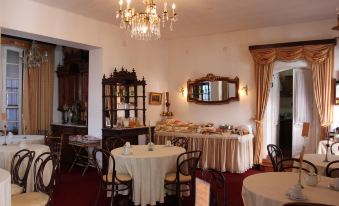 El Hotel de Su Merced - Housity
