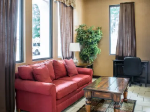 Quality Inn Athens I-65 - Huntsville Area West Hotels in Athens