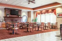 Quality Suites Milwaukee Airport - sarapan