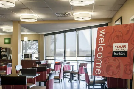 Quality Inn & Suites Near St Louis and I-255