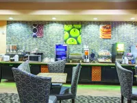 La Quinta Inn & Suites by Wyndham Jacksonville TX Hotels in Jacksonville