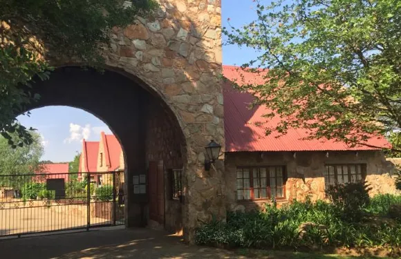 杜爾史頓德拉戈小屋