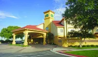 La Quinta Inn & Suites by Wyndham Austin Near the Domain Austin otelleri