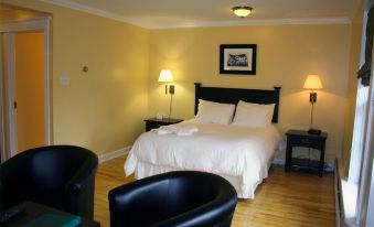 Grenfell Heritage Hotel & Suites