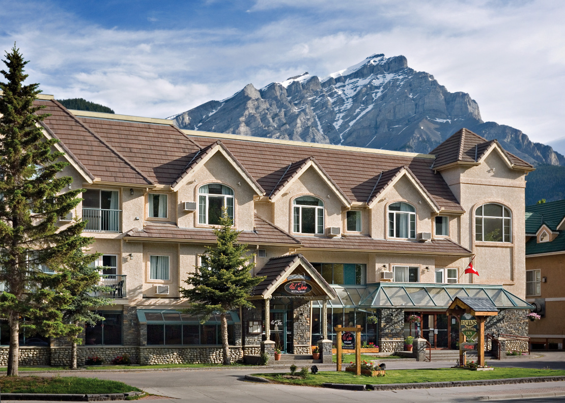 Irwin's Mountain Inn Hotels in Banff