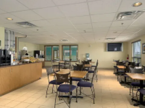 Super 8 by Wyndham Midland Hoteles en Midland