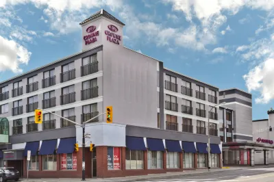 Crowne Plaza Kitchener-Waterloo Hotels in der Nähe von Checkerboard Restaurant and Coffee Bar