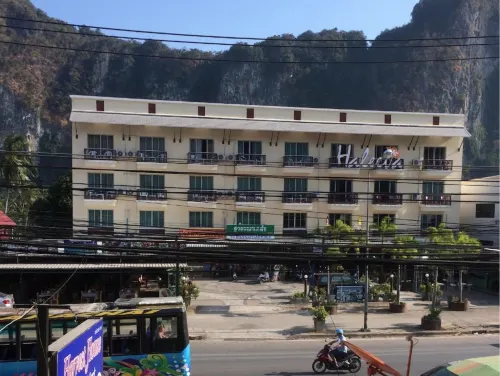 Harvest House Hotels in Krabi