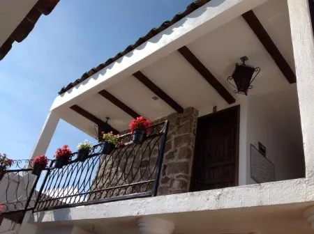 Hotel Posada la Escondida Отели в г. Сакатлан