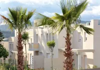 Comfort Aparthotel Six-Fours Hôtels à proximité de : Mas des Romarins