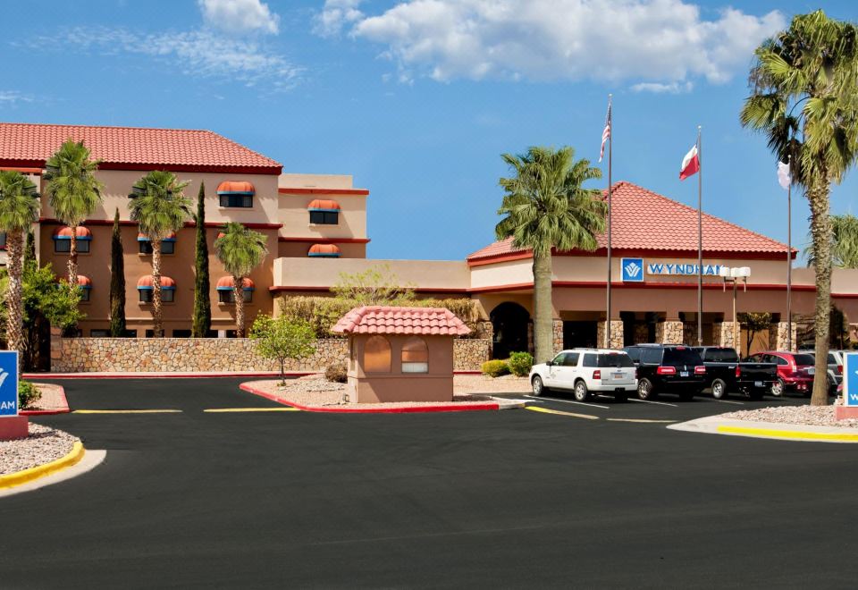 hotel overview picture