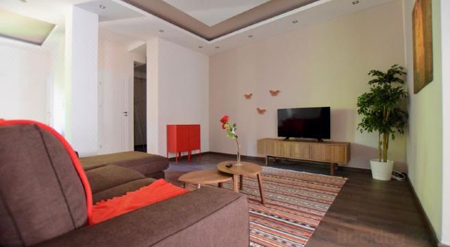 Standard Apartment by Hi5