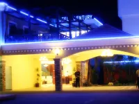 Hotel Century Plaza Hotels near Cibao International Airport