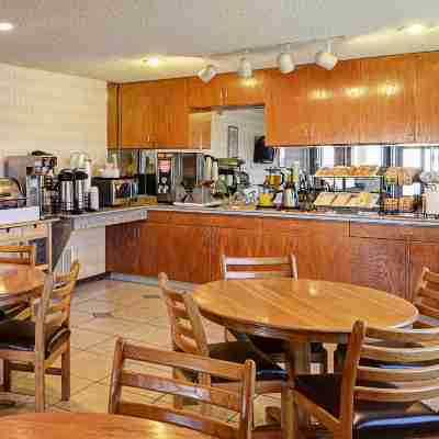 SureStay Hotel by Best Western Childress Dining/Meeting Rooms