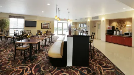 Comfort Suites Seabrook - Kemah Отели в г. Сибрук