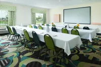 La Quinta Inn & Suites by Wyndham Grand Forks Hotel di Grand Forks