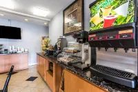Econo Lodge Inn & Suites University - Desayuno