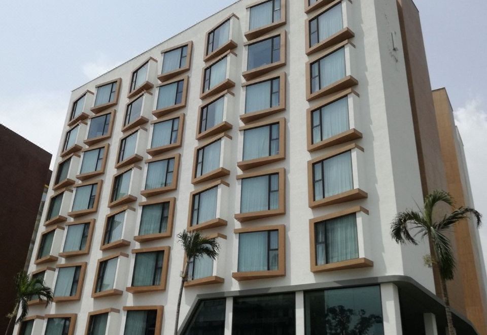 신 호텔 아비장 플래토