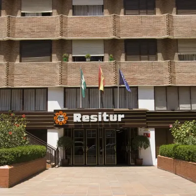 Apartamentos Resitur Hotels near Museo Arqueologico