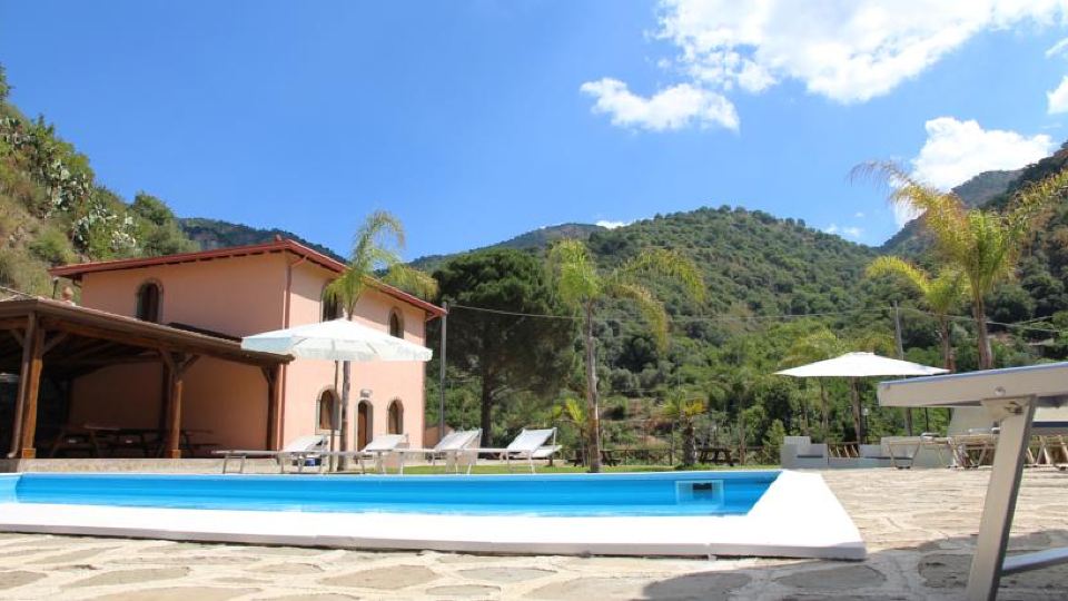 Profetina Village