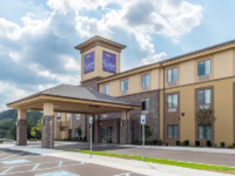 Sleep Inn & Suites Cumberland Hotels in Cumberland