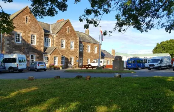 澤西島活動中心住宿