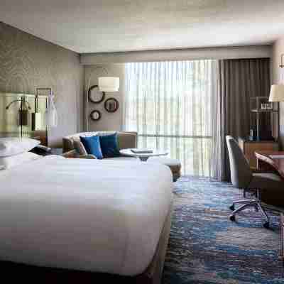 Boston Marriott Newton Rooms