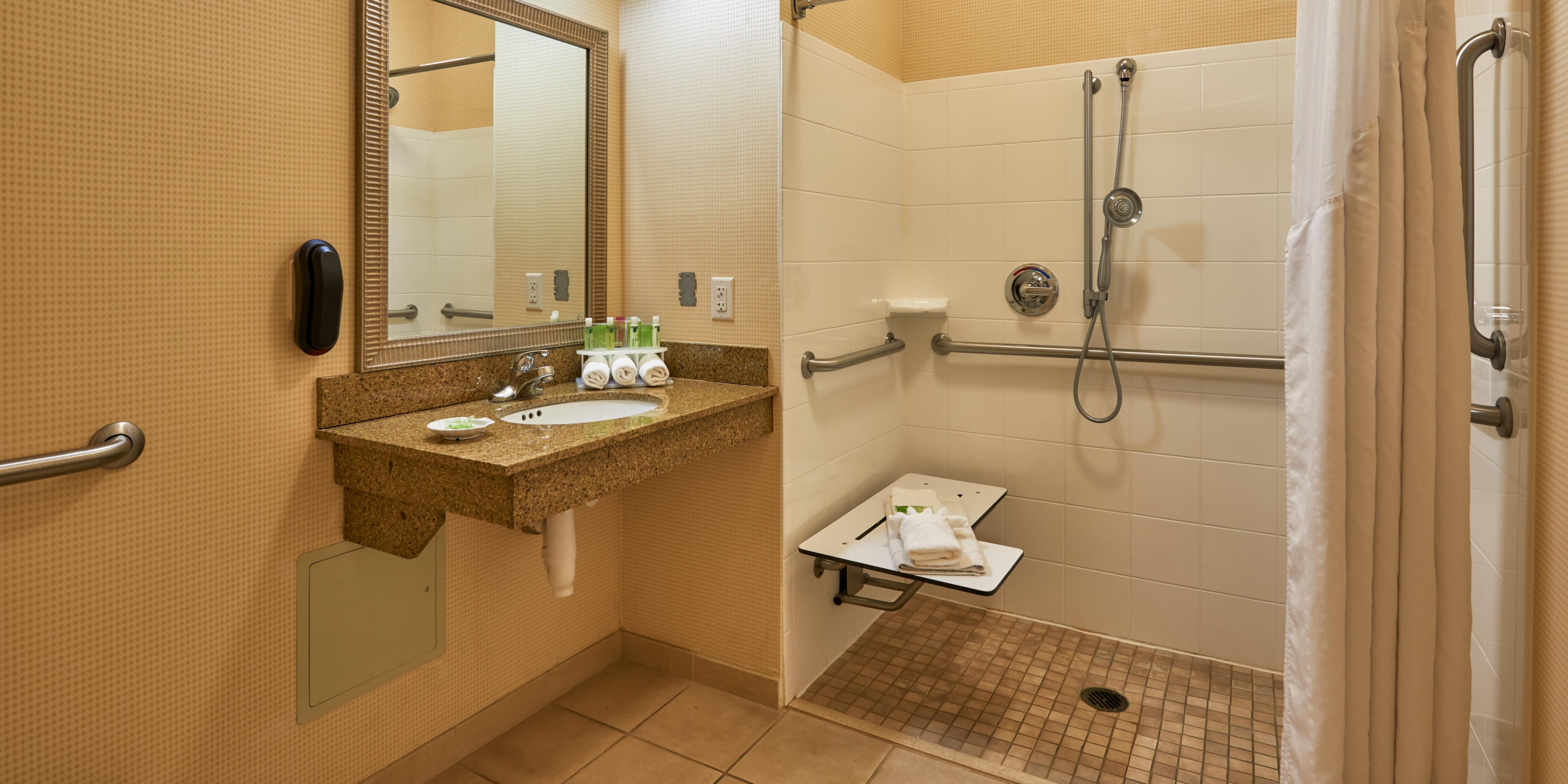 Holiday Inn Express & Suites El Paso Airport, an Ihg Hotel