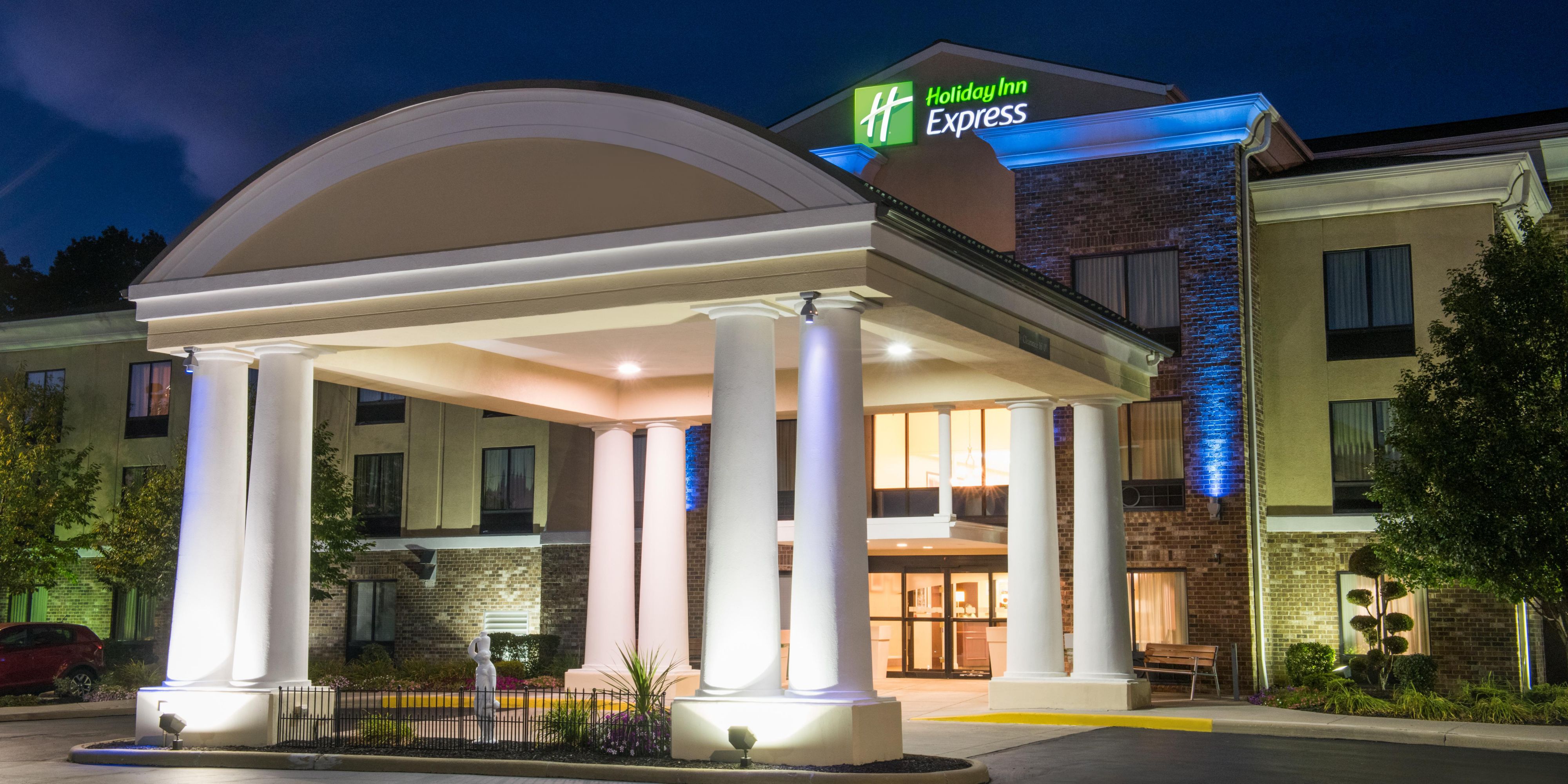 Holiday Inn Express & Suites Sharon-Hermitage, an Ihg Hotel