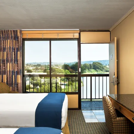 Holiday Inn Express AT MONTEREY BAY by IHG