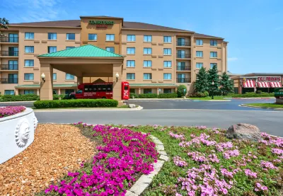 Courtyard Chicago Midway Airport Hotels in Bedford Park