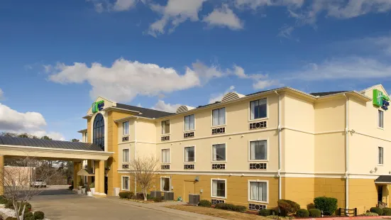 Holiday Inn Express & Suites Mount Pleasant