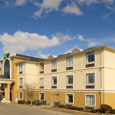 Holiday Inn Express & Suites MOUNT PLEASANT by IHG