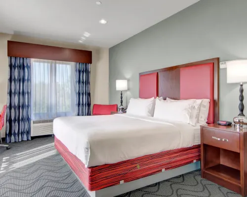 Holiday Inn Express & Suites OKLAHOMA CITY NORTH by IHG Hoteles cerca de Parque temático Frontier City