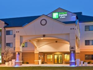 Holiday Inn Express & Suites Lincoln South