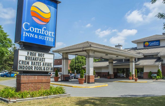 Comfort Inn & Suites Ambassador Bridge
