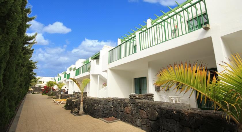 Apartamentos Acuario Sol - Valoraciones de hotel de 3 estrellas en Puerto  del Carmen