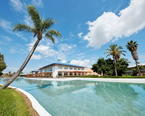 PortAventura Hotel Caribe - Includes unlimited access PortAventura Park & 1 access Ferrari Land Hotels in Salou