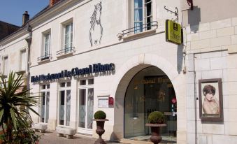 Logis Hotel Restaurant le Cheval Blanc