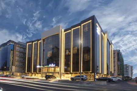 Prime Al Hamra Hotel Отели рядом с достопримечательностью «Abbar and Zainy Building»