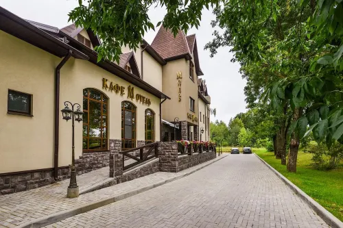 M-Hotel Hotels in Semkovo
