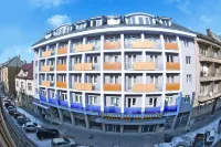 Urpí­n City Residence Hotel dekat Church of the Assumption of the Blessed Virgin Mary