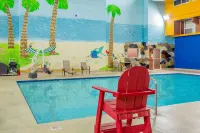Delta Hotels Green Bay - Pools