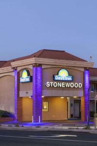 Hoteles en downey Kids Foot Locker desde 82EUR | Trip.com