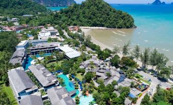 Holiday Ao Nang Beach Resort, Krabi