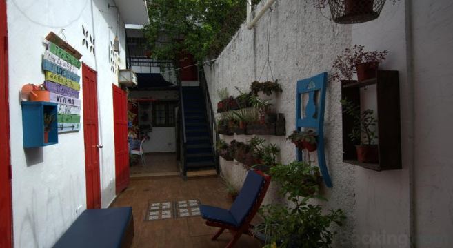 La Puerta Roja Guest House - Housity