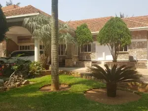Entebbe Palm Hotel