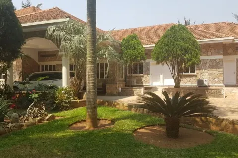 Entebbe Palm Hotel