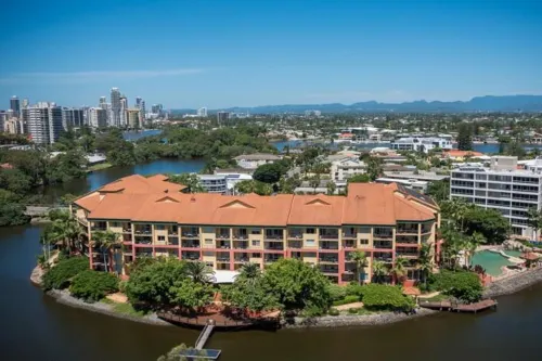 Paradise Island Resort Hotels in Benowa