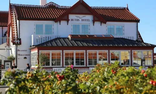 Ruths Hotel